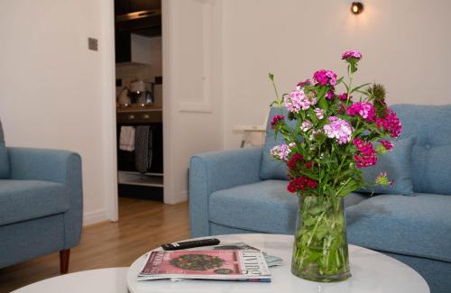 Scarborough House | East farm cottages
