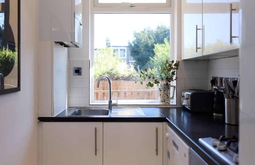 Haringey House | East Finchley Retreat
