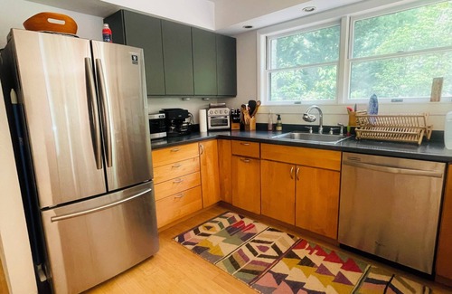 Springs House | EAST HAMPTON JEWELBOX: SALT WATER POOL, JACUZZI, SAUNA, OUTDOOR SHOWER!