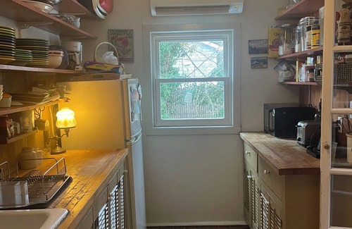 Springs Cottage | East Hampton/Springs Cottage- minutes walk to sea