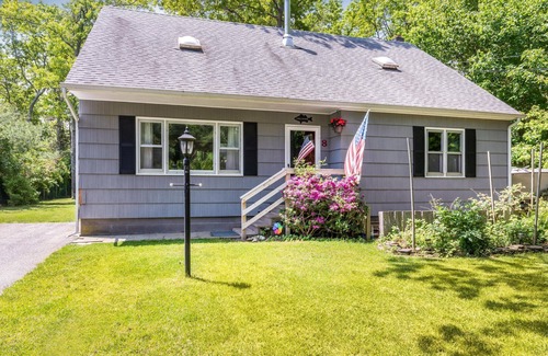 Springs House | East Hampton Vacation Home, Walk To Bay Beaches, Sleeps 8