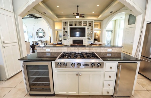 Beachtown House | East Island Villa - Beachfront Luxury Home in Beachtown!