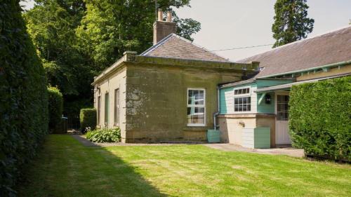 Leitholm House | East Lodge, Bughtrig