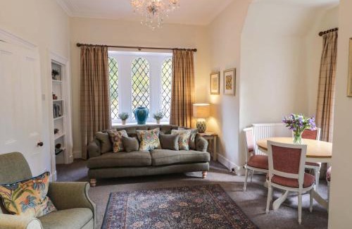 Banchory House | East Lodge - Crathes Castle
