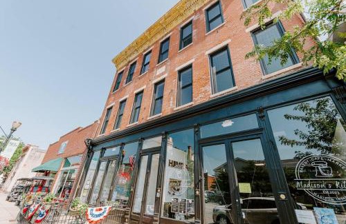 Madison Apartment | East Main Lofts - Coastal 201