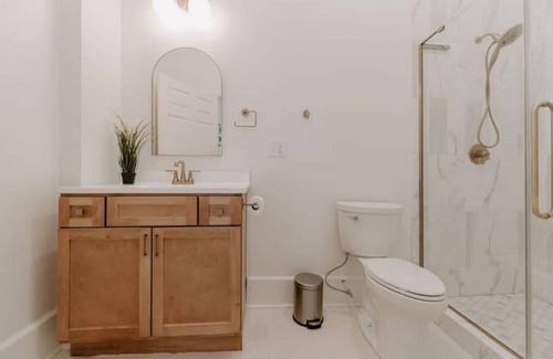 Madison Apartment | East Main Lofts - Minimalist 302