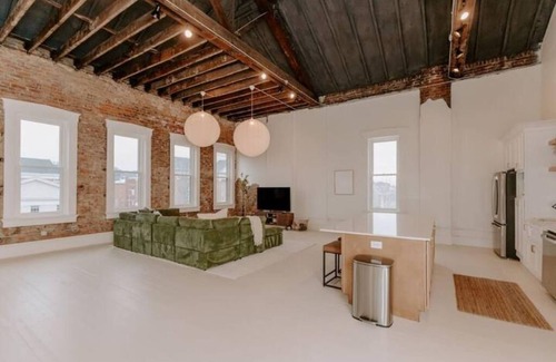 Madison Apartment | East Main Lofts -Roller Rink 301