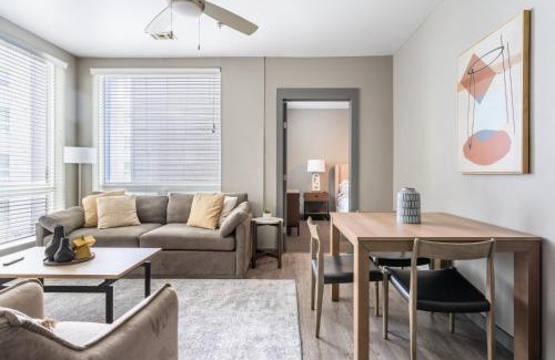 University District Apartment | East Memphis University District Apartments by Barsala