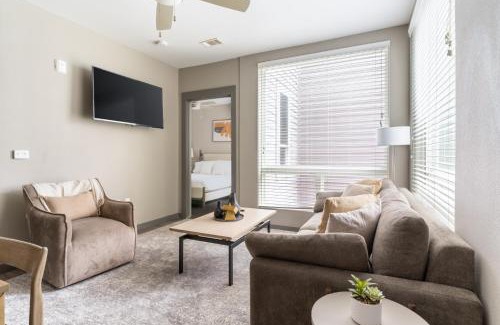 University District Apartment | East Memphis University District Apartments by Barsala