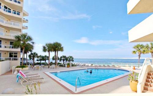 Holiday Isle Apartment | East Pass 308
