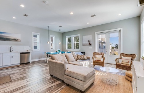 Gulf Shores House | East Point Cottages | Pool | Beach Access