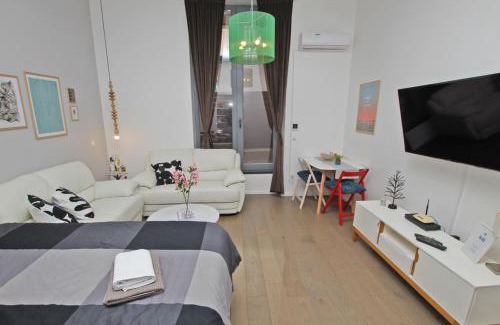 Old Town Apartment | EAST spacious studio apt in the heart of Sarajevo
