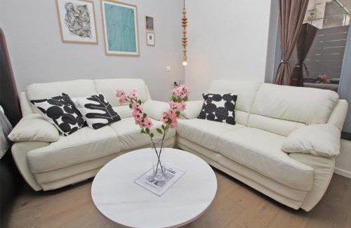 Old Town Apartment | EAST spacious studio apt in the heart of Sarajevo