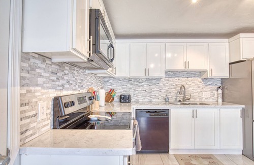 Tucson House | East Tucson - Large family home with pool and spa!