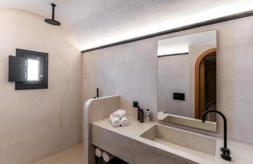 Imerovigli Hotel | East View Suites