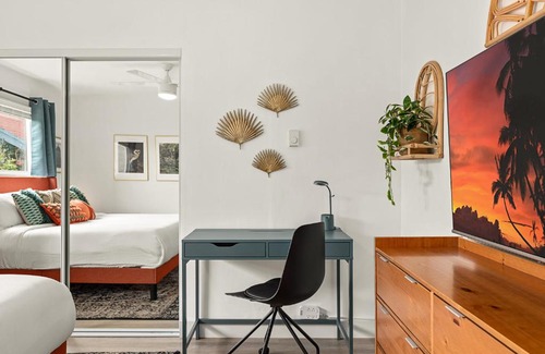 East Village Apartment | East Village Arts District, King Suite with Sofa Bed NRP23-01221