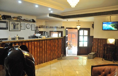 Gauthier Hotel | EAST WEST HOTEL