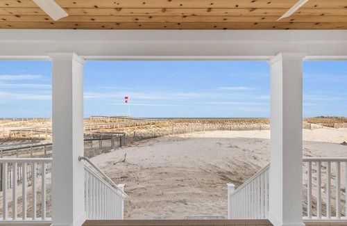 Bay Head House | EAST1901 | Stunning Coastal Luxury Home - Direct Oceanfront!