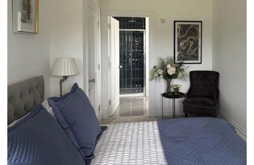 Garryvoe House | Eastbury House near Garryvoe Hotel & Ballymaloe House