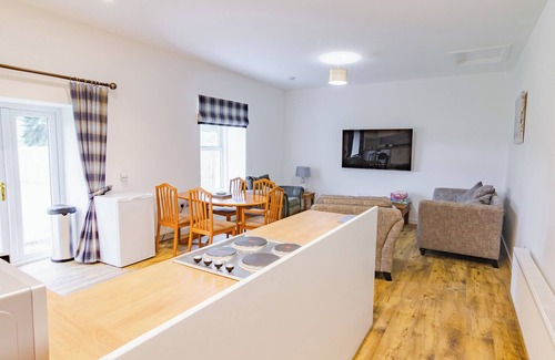 Blairgowrie Cottage | Easter Caiplich - UK30263