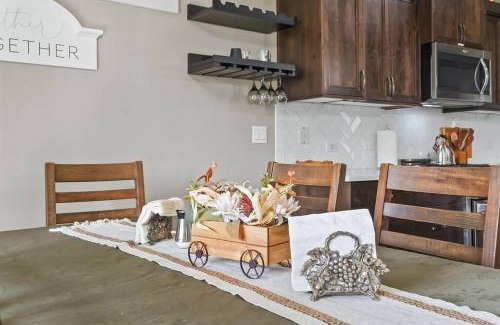 Nampa House | Easter Peak