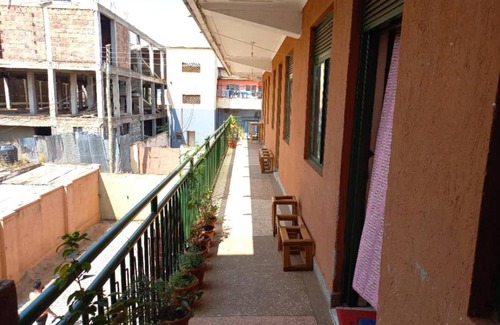 Tororo Bed & Breakfast | EasternWings guest Apartments