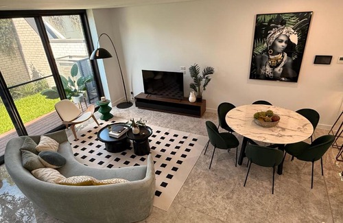 Eastgardens Villa | Eastgardens 4Bed 3Bath Brand New Townhouse 2 Car