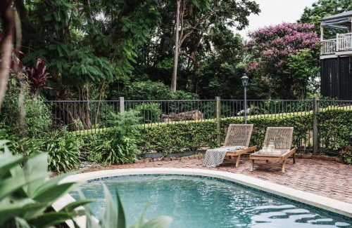Montville House | Eastnor House - Relax in Luxury