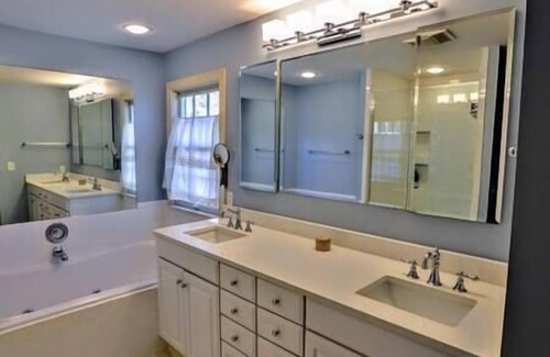 Easton House | Easton / St. Michaels Retreat
