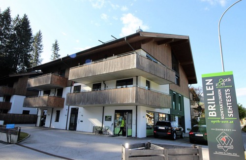 Kitzbuehel Apartment | Eastside Eastside -just 900m from the centre of Kirchberg and Ski lift