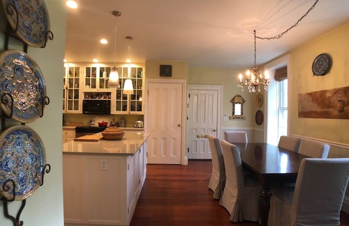 Saratoga Springs House | Eastside Grand Dame - Perfect Location! 5 minute walk to Track and Downtown