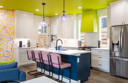 Blackshear-Prospect Hill House | Eastside Home w Awesome Yard - Golf, Pool, Firepit