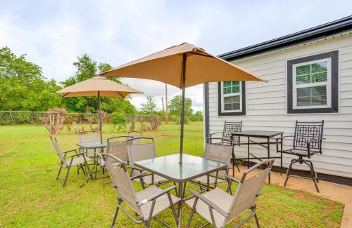 Central Oklahoma City House | Eastside OKC Hideaway Yard, 1 Mi to State Capitol