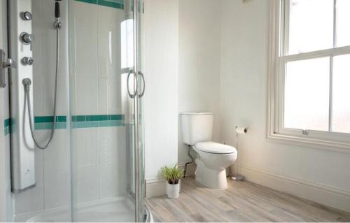 Whitby Apartment | Eastside View Apartment