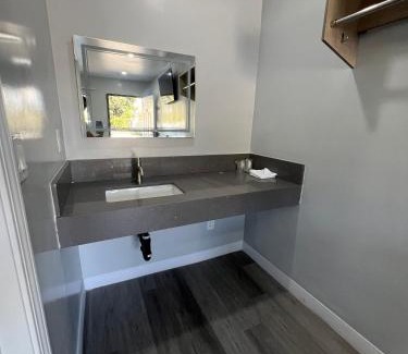 Downtown Los Angeles Hotel | Eastsider Motel -Downtown LA New Rooms
