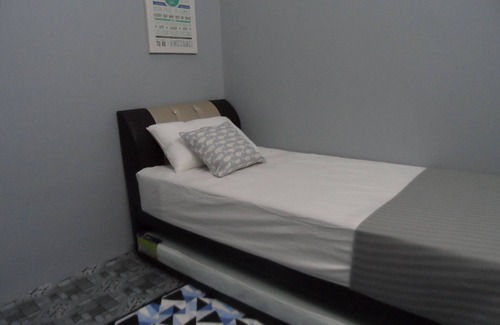 Klebang Kechil House | Easy access to town area and nearby popular eateries (not to be missed).