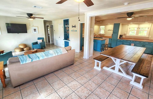St. George Island Cottage | Easy Beach Access - 2 FREE BIKE RENTALS INCLUDED WITH YOUR STAY!