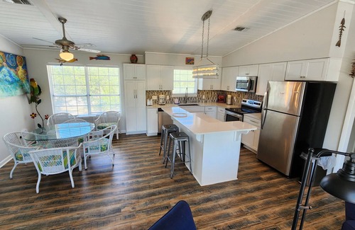 St. George Island Cottage | Easy Beach Access - 2 FREE BIKE RENTALS INCLUDED WITH YOUR STAY!