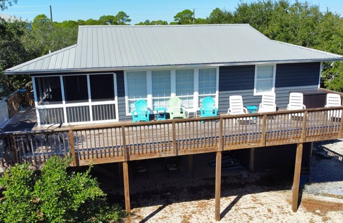 St. George Island Cottage | Easy Beach Access - 2 FREE BIKE RENTALS INCLUDED WITH YOUR STAY!