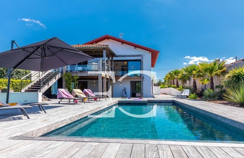 Arbonne House | Easy Clés-Standing Villa + heated Pool - 10 min from Biarritz