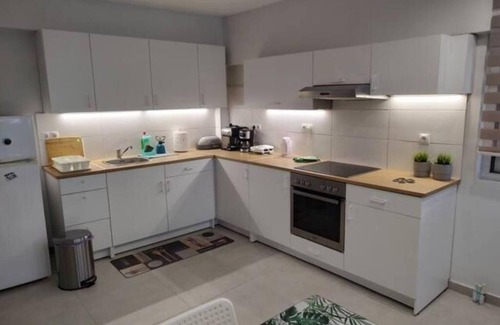 Ilioupoli Apartment | Easy & Comfy Athens