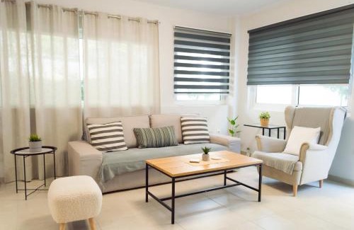 Ilioupoli Apartment | Easy & Comfy Nights