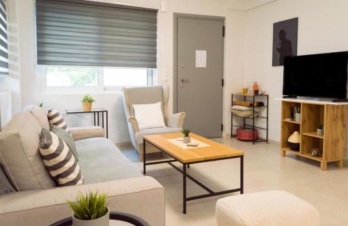 Ilioupoli Apartment | Easy & Comfy Nights