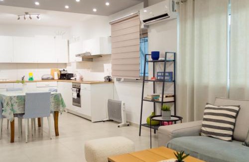 Ilioupoli Apartment | Easy & Comfy Nights