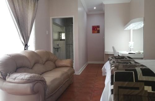 Welkom House | Easy Inn Guesthouse