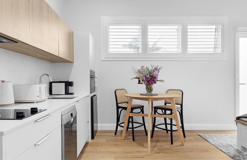 Ettalong Beach House | EASY STROLL @ ETTALONG BEACH
