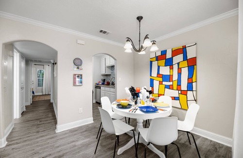 Arlington Apartment | Easy walk to AT&T Stadium/Texas Live/Globe Life Field, Sleeps 12 Comfortably!