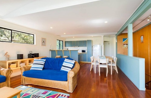 Point Lookout House | Easy walk to Home and Cylinder Beaches
