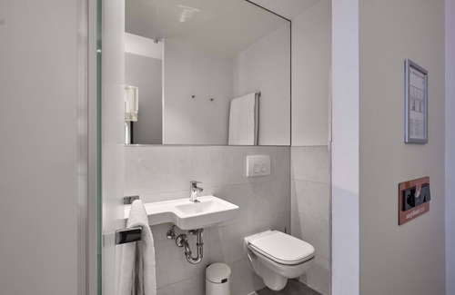 Broekwijk Hotel | easyHotel Brussels City Centre