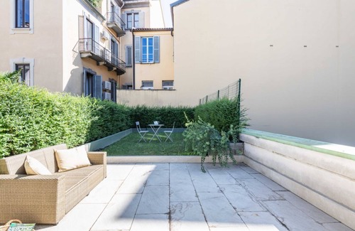 Cerchia dei navigli Apartment | Easylife - Elegante appartamento a due passi dal Castello Sforzesco